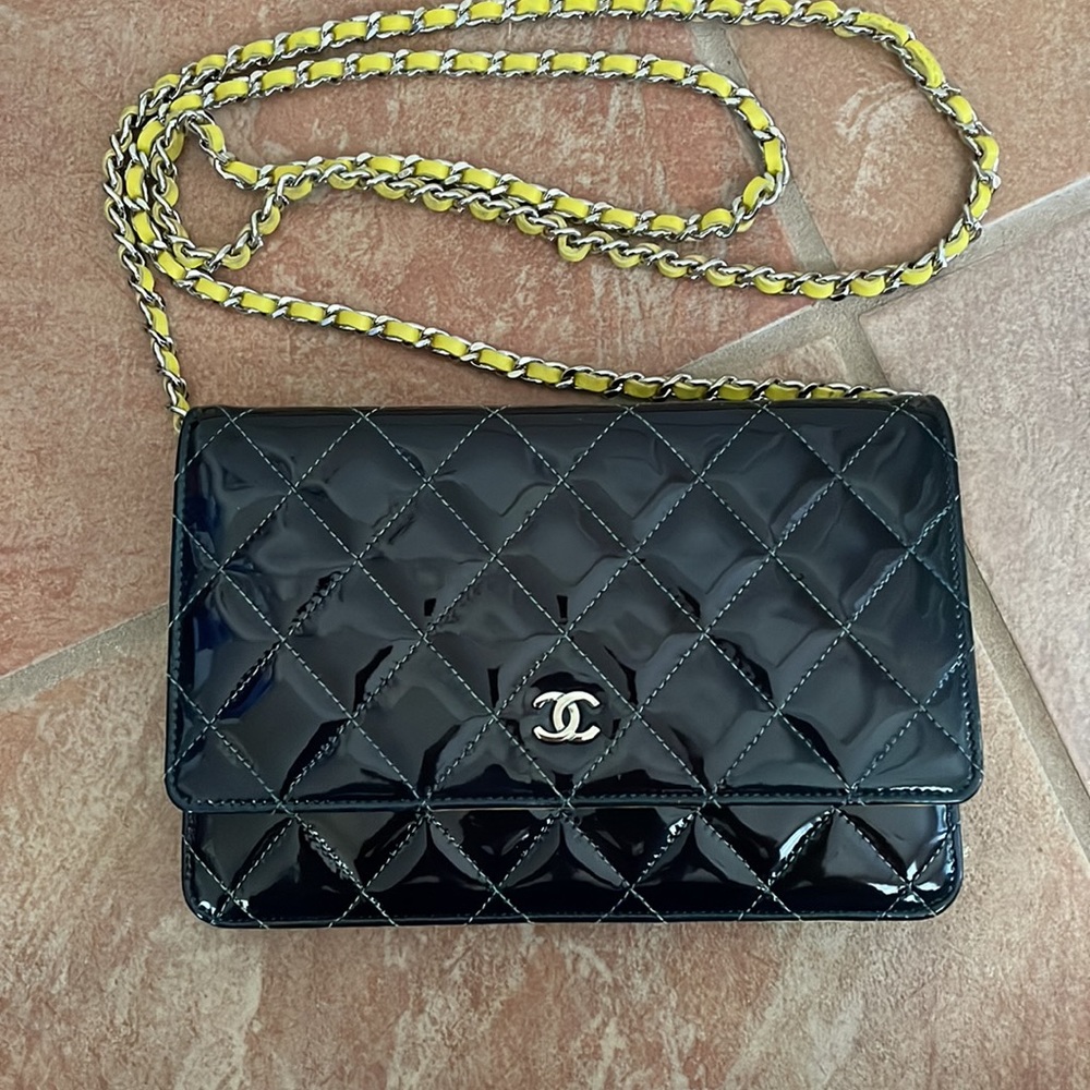 Chanel wallet on chain patent leather